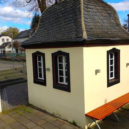 Pearl Studio Apart - King Bed - Netflix - Projector - Fast Wi-Fi Trevír Exteriér fotografie